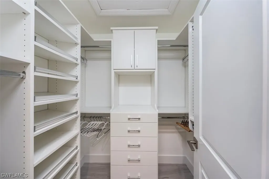 4014 Crayton Road Naples FL 34103