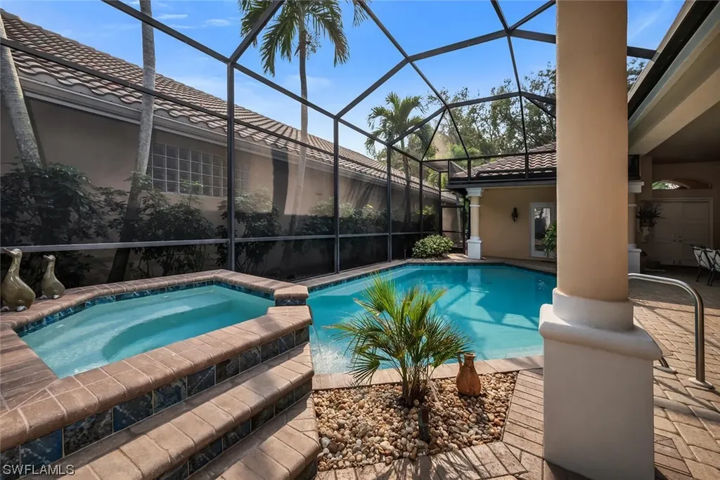 25043 Pinewater Cove Lane Bonita Springs FL 34134