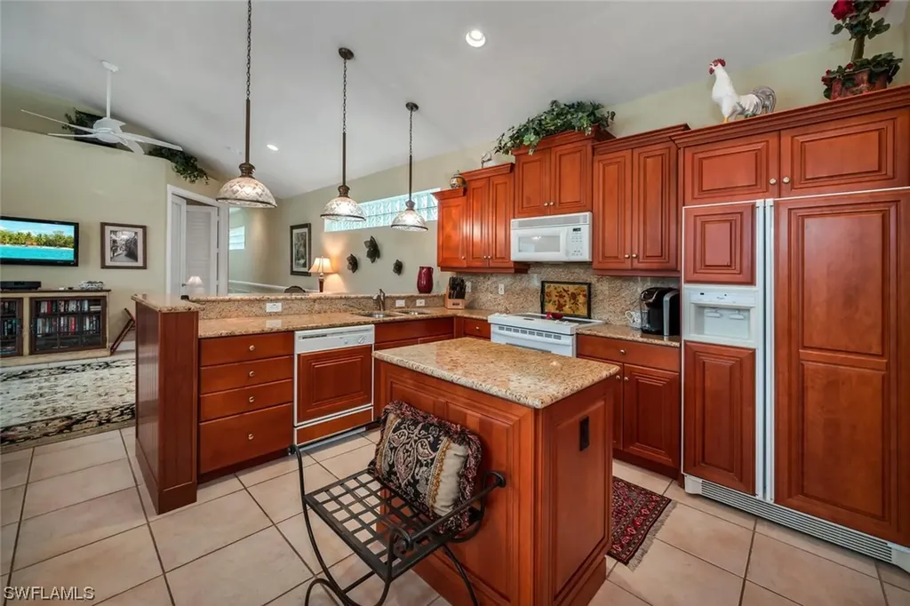 25043 Pinewater Cove Lane Bonita Springs FL 34134