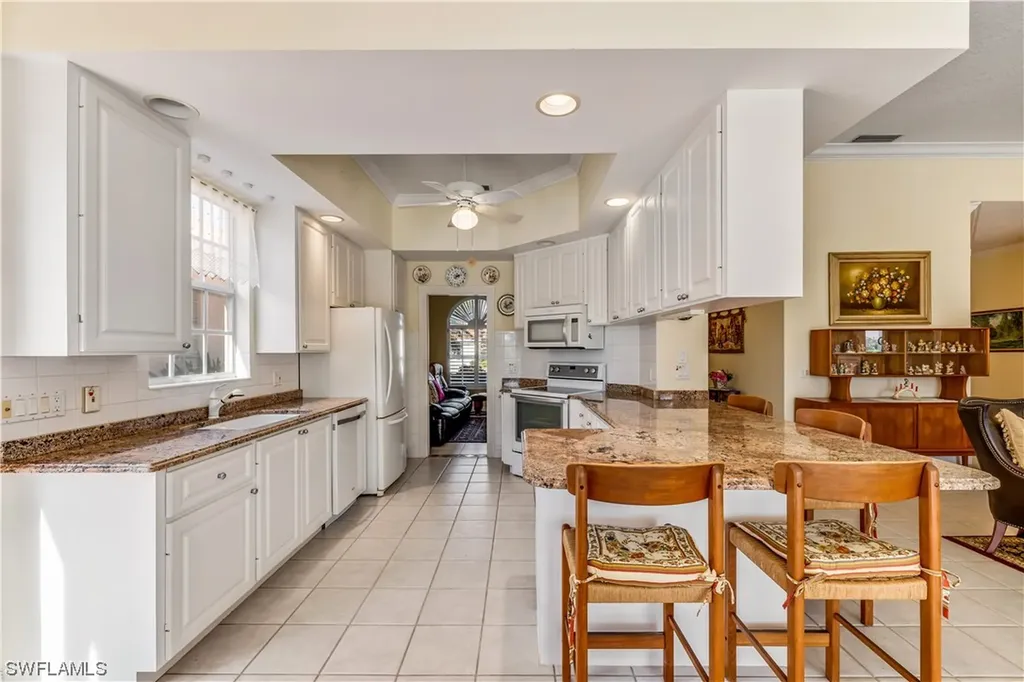 3936 Isla Ciudad Court Naples FL 34109