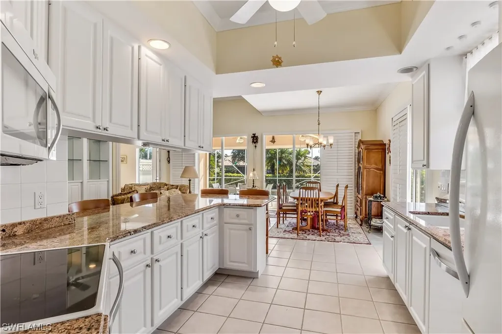 3936 Isla Ciudad Court Naples FL 34109