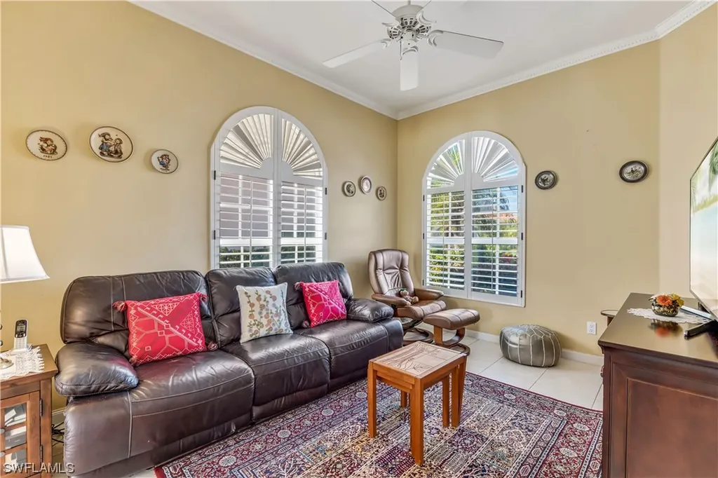 3936 Isla Ciudad Court Naples FL 34109