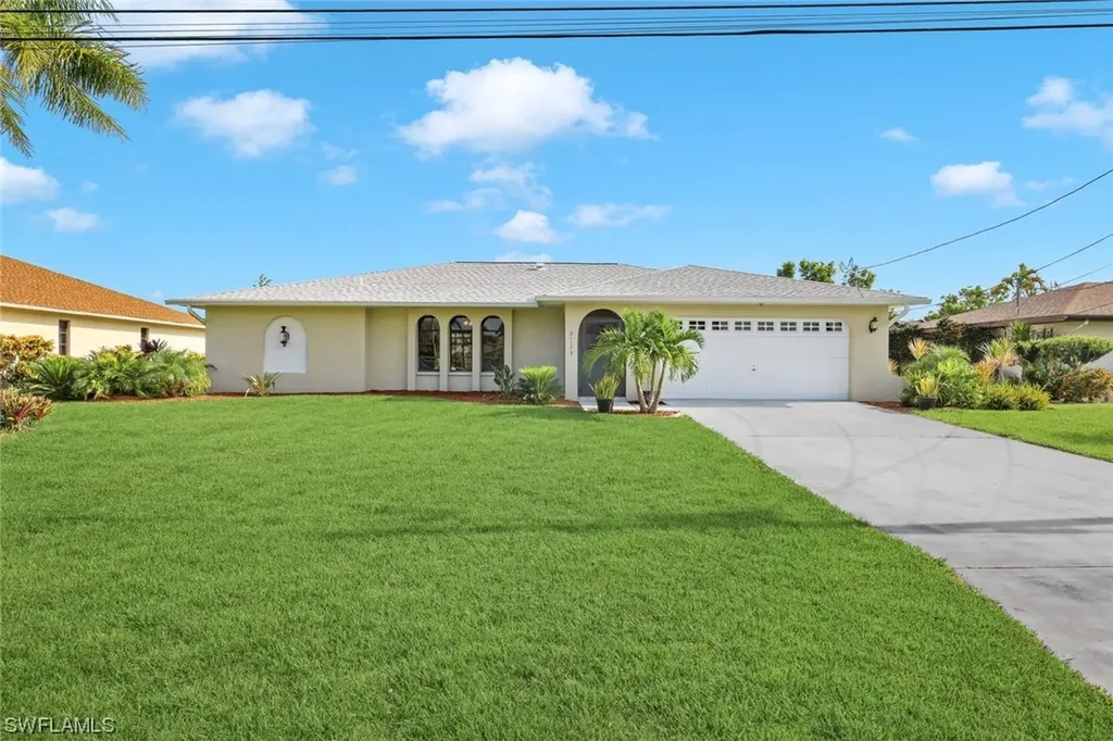 2117 SE 8th Terrace Cape Coral FL 33990