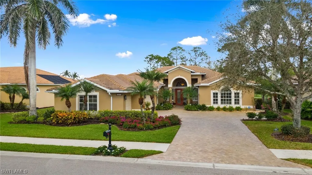 3832 Wax Myrtle Run Naples FL 34112