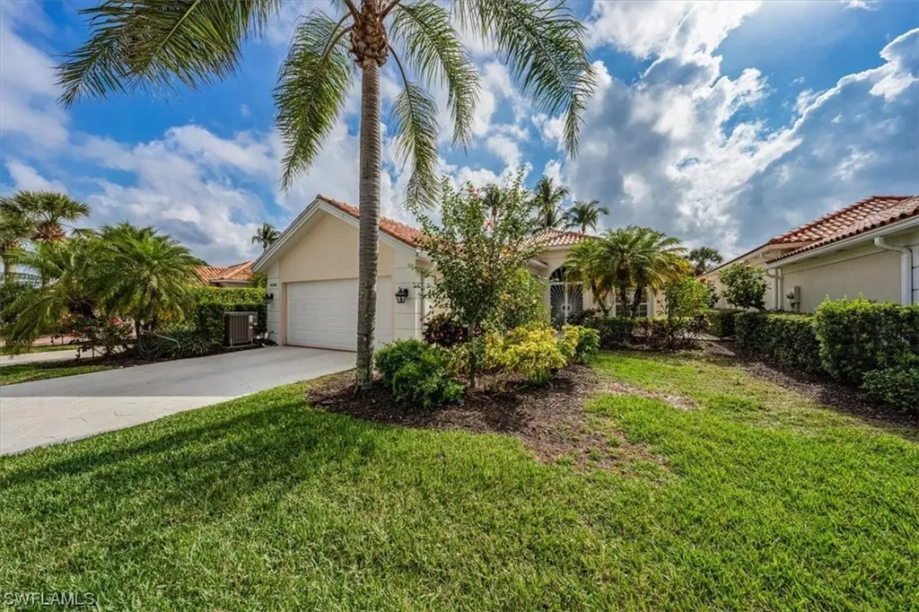 4348 Montalvo Court Naples FL 34109