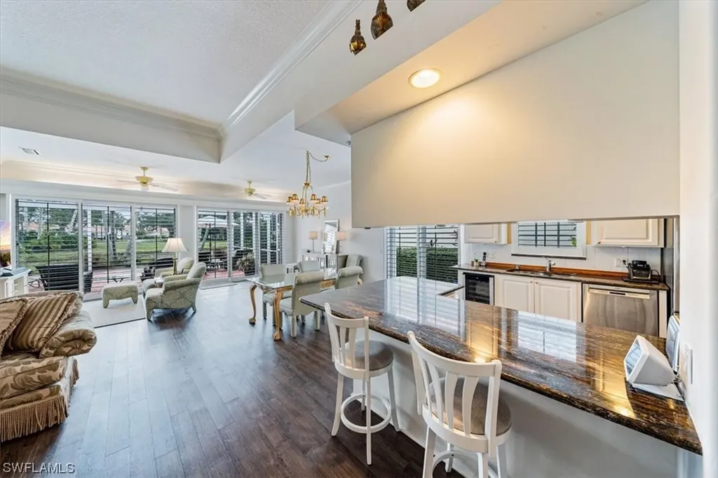 4348 Montalvo Court Naples FL 34109