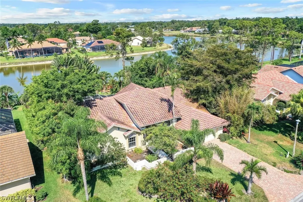 349 Henley Drive Naples FL 34104