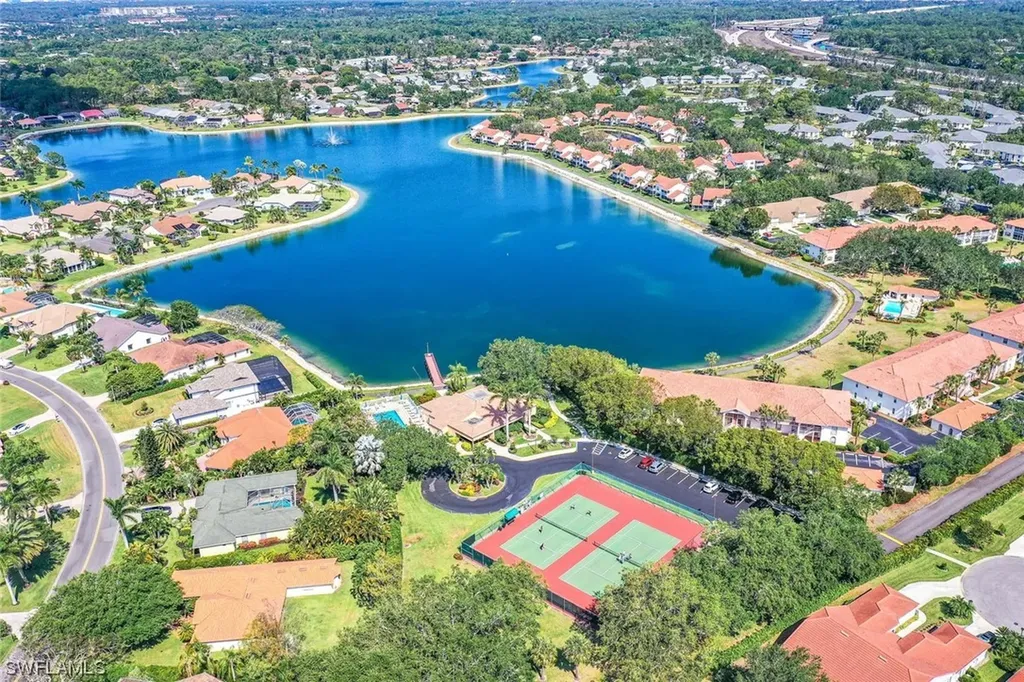 349 Henley Drive Naples FL 34104