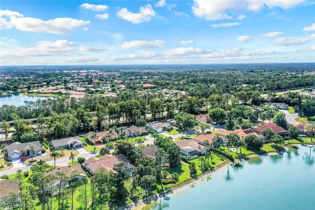 349 Henley Drive Naples FL 34104