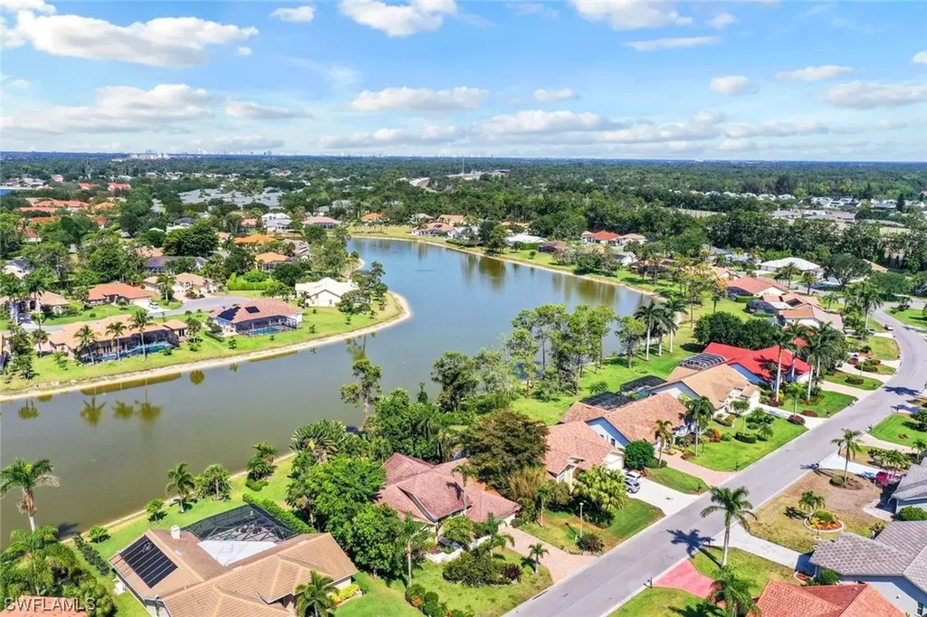 349 Henley Drive Naples FL 34104