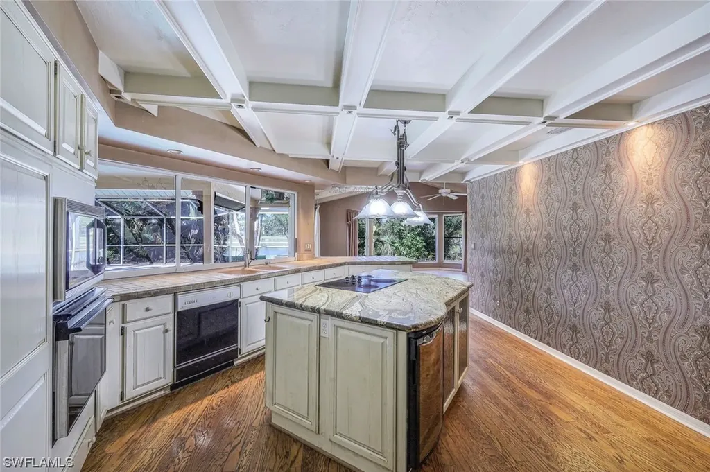 349 Henley Drive Naples FL 34104