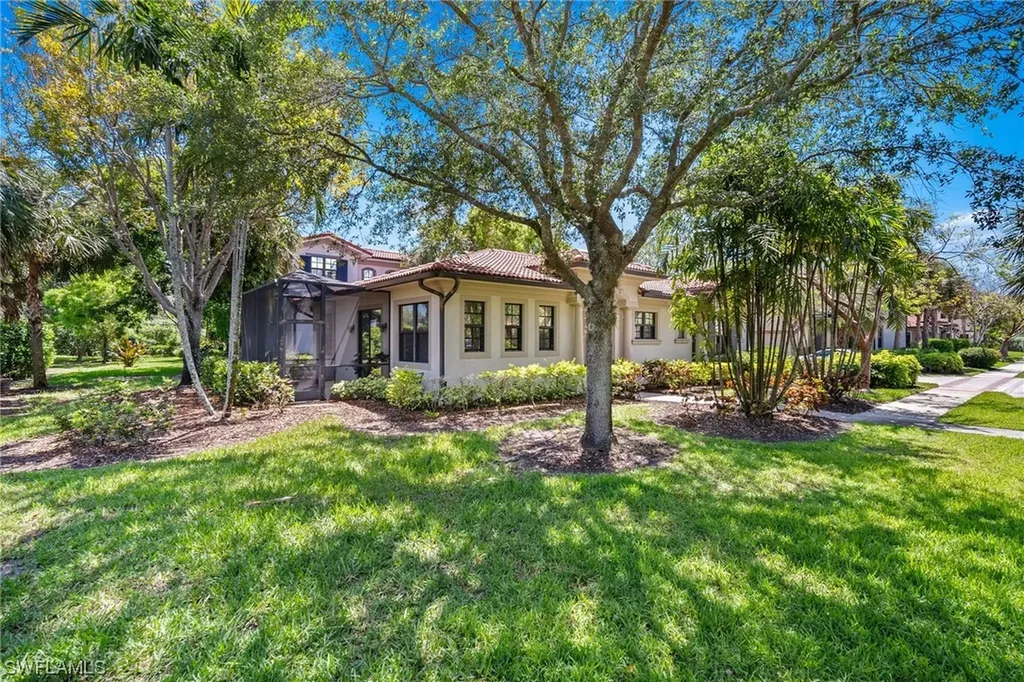 1102 Medan Court S Naples FL 34113