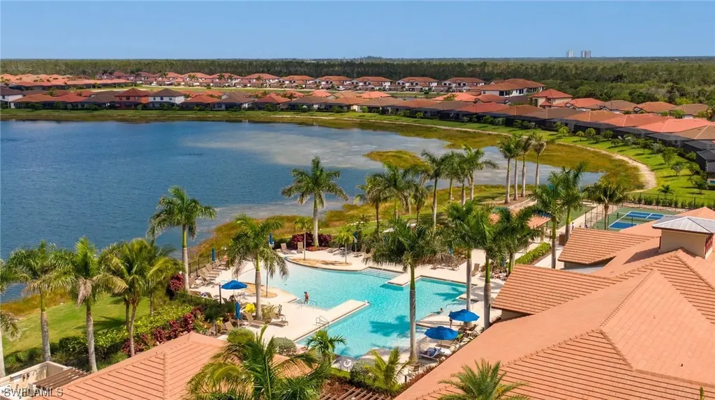 1102 Medan Court S Naples FL 34113