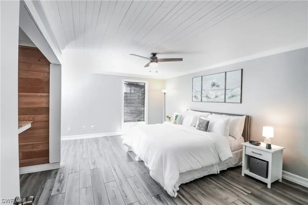 4125 Lakewood Boulevard Naples FL 34112