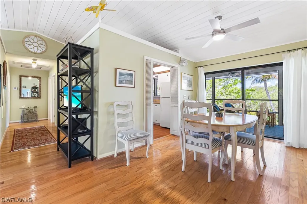 647 Rabbit Road Sanibel FL 33957