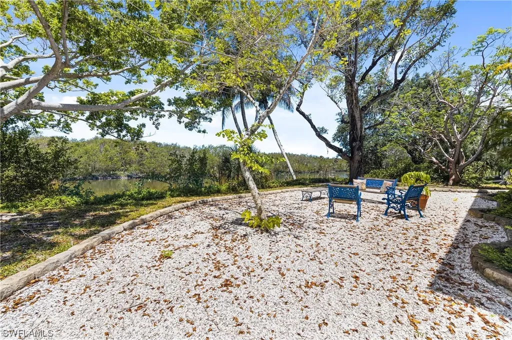 647 Rabbit Road Sanibel FL 33957