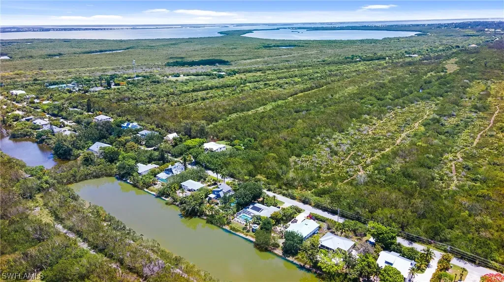 647 Rabbit Road Sanibel FL 33957