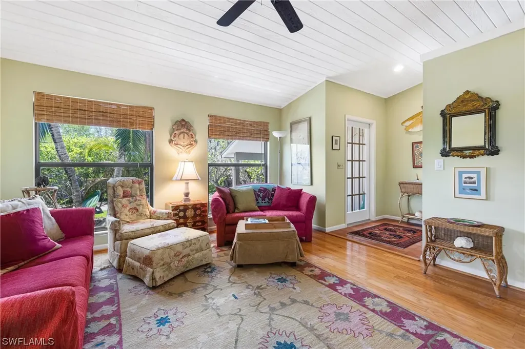 647 Rabbit Road Sanibel FL 33957