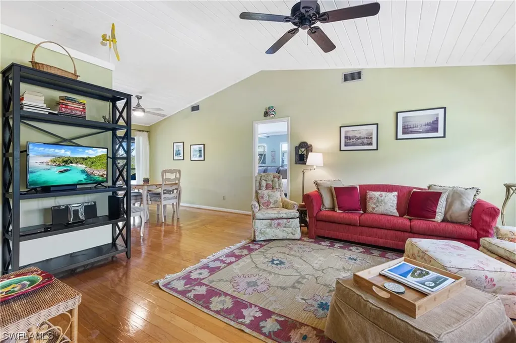 647 Rabbit Road Sanibel FL 33957