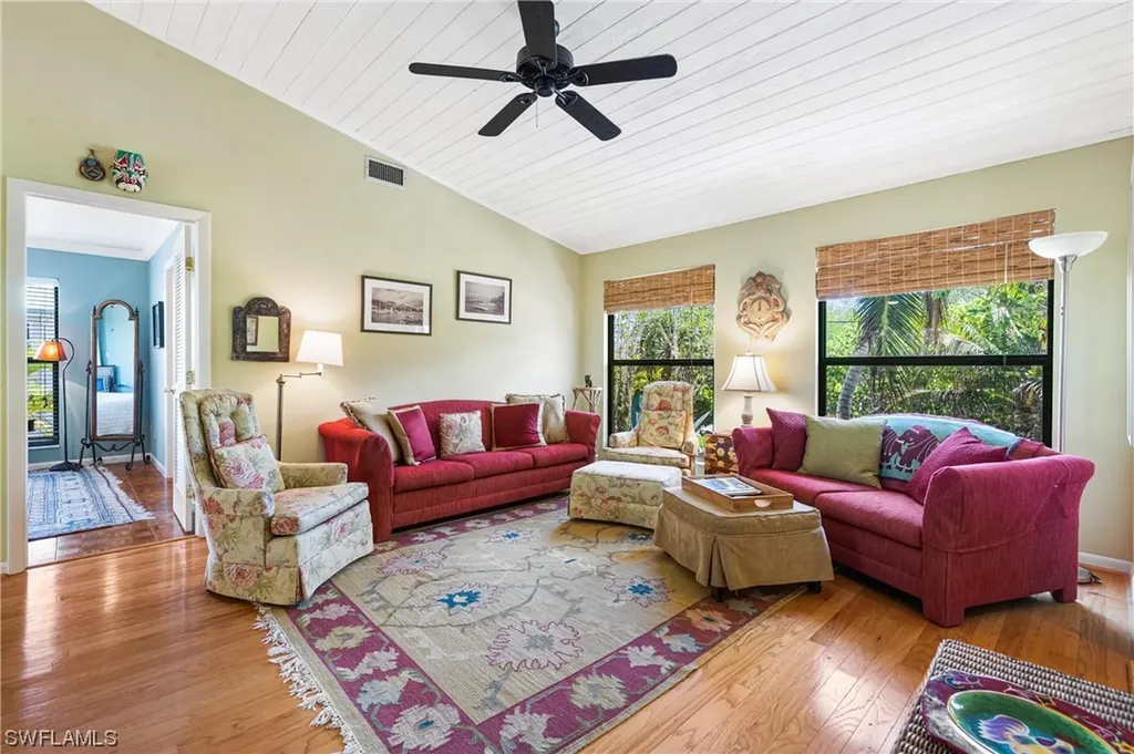 647 Rabbit Road Sanibel FL 33957