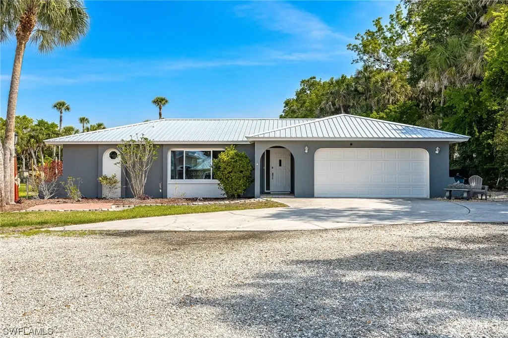 1708 Caloosa Estates Court Labelle FL 33935
