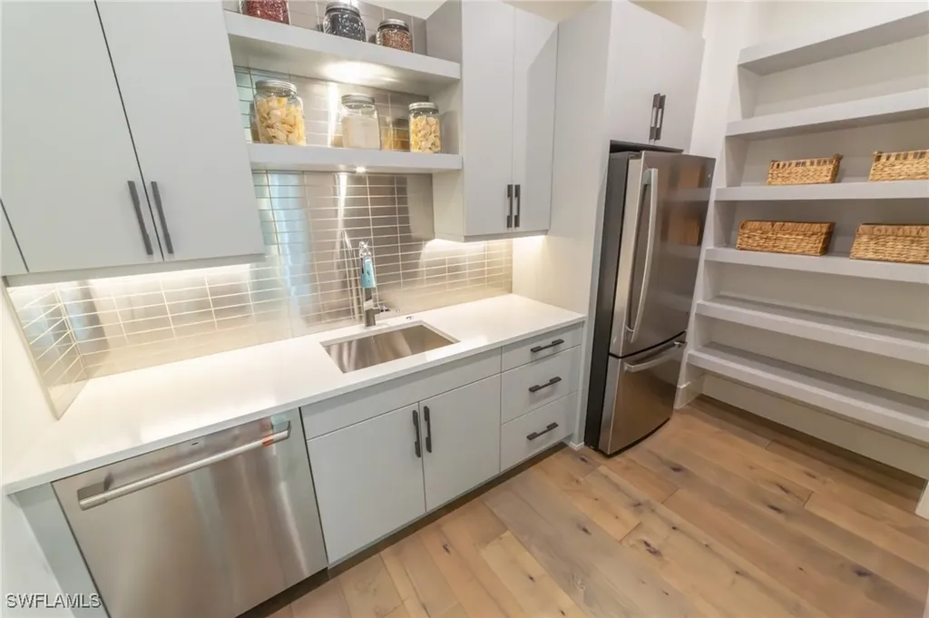 18 Caribbean Road Naples FL 34108