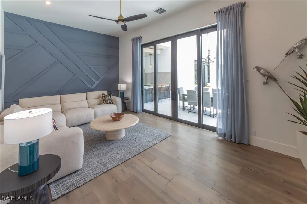 18 Caribbean Road Naples FL 34108