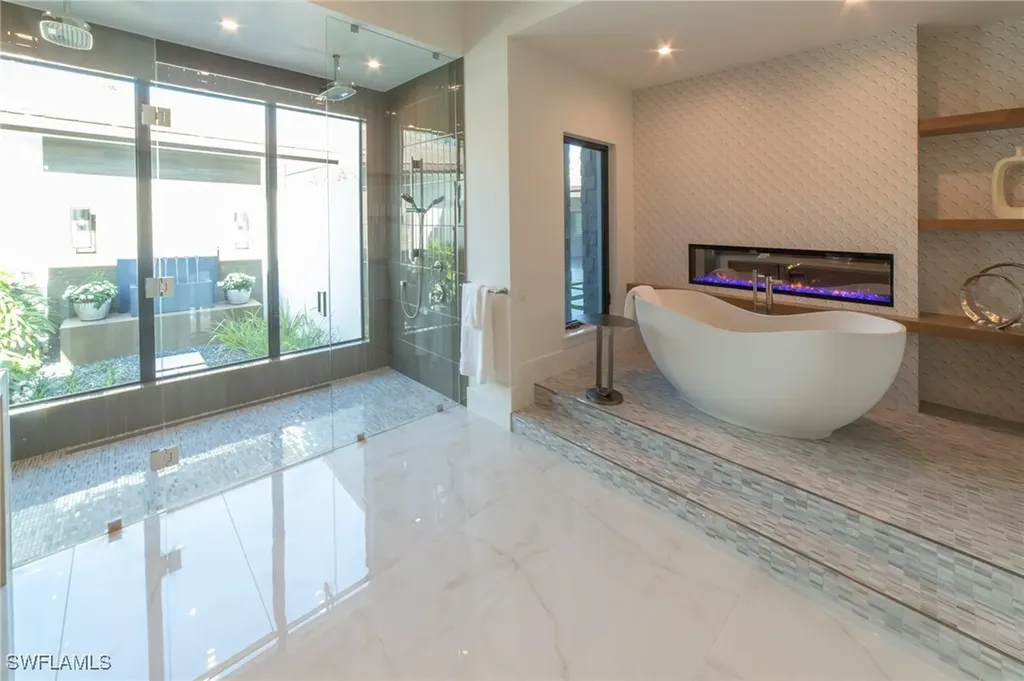 18 Caribbean Road Naples FL 34108