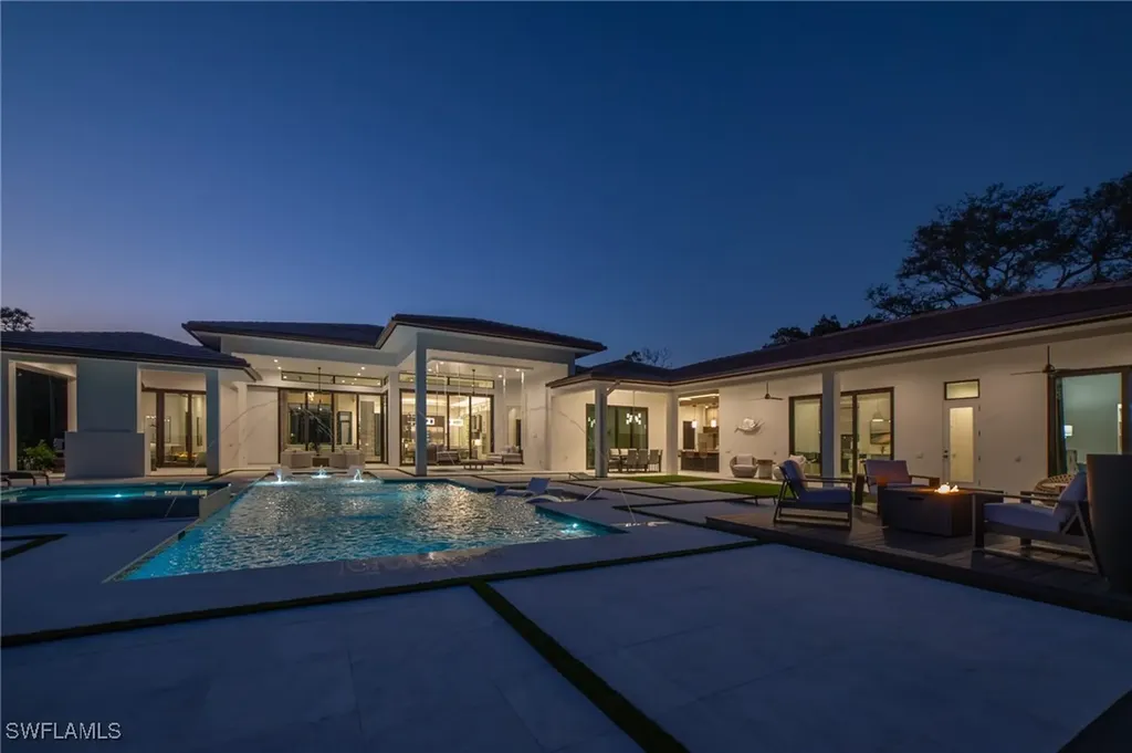 18 Caribbean Road Naples FL 34108