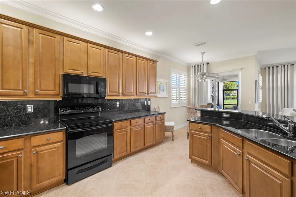6791 Del Mar Terrace Naples FL 34105