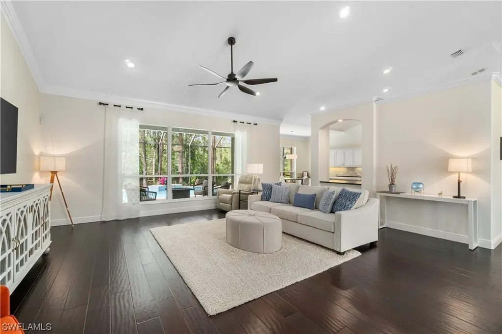 8117 Lowbank Drive Naples FL 34109