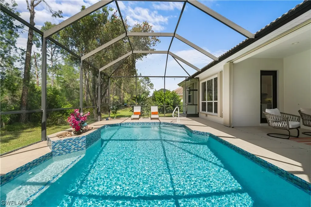 8117 Lowbank Drive Naples FL 34109