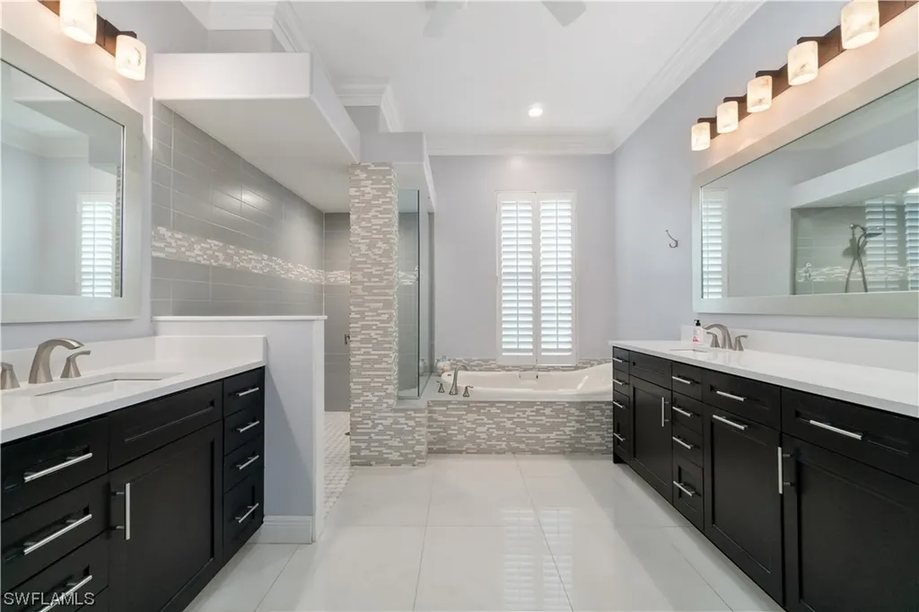 8117 Lowbank Drive Naples FL 34109