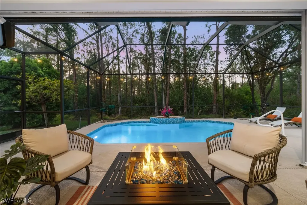 8117 Lowbank Drive Naples FL 34109