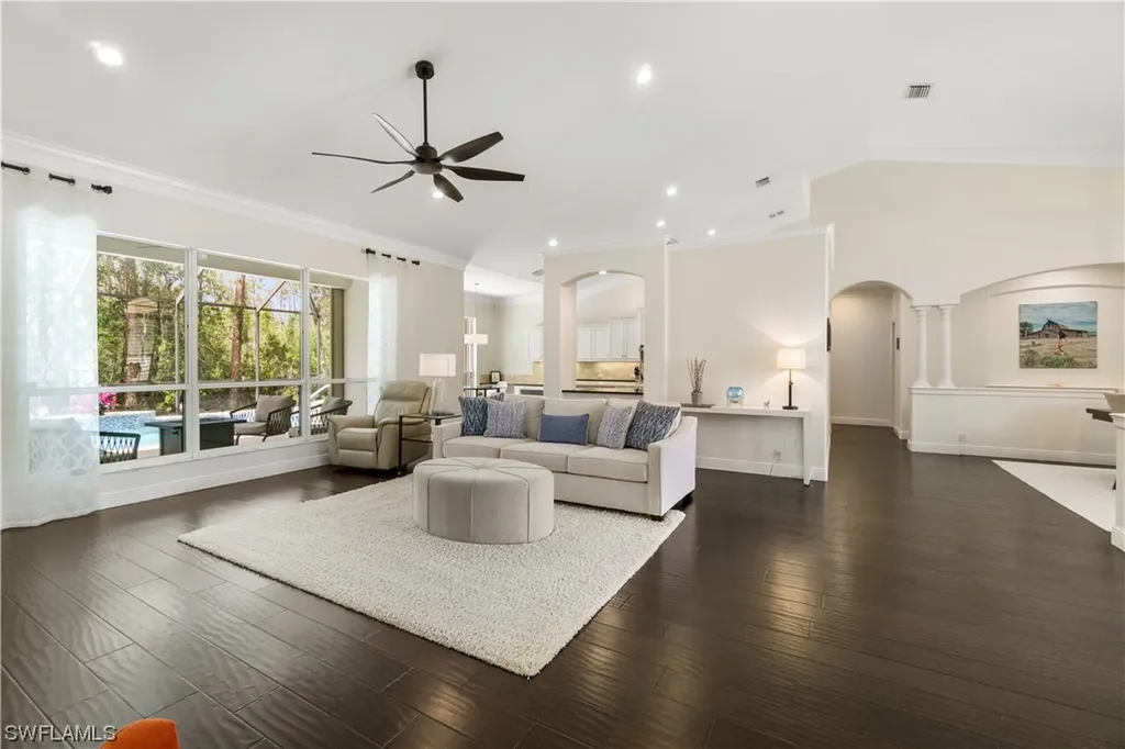 8117 Lowbank Drive Naples FL 34109