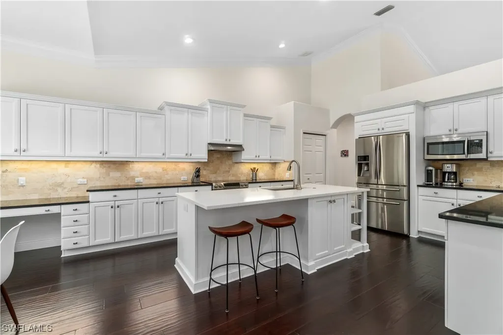 8117 Lowbank Drive Naples FL 34109