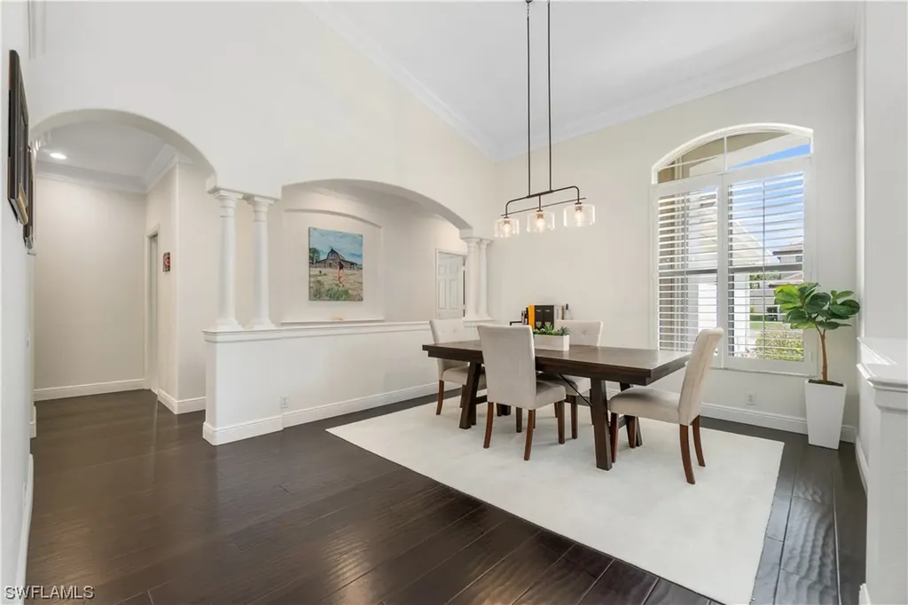 8117 Lowbank Drive Naples FL 34109
