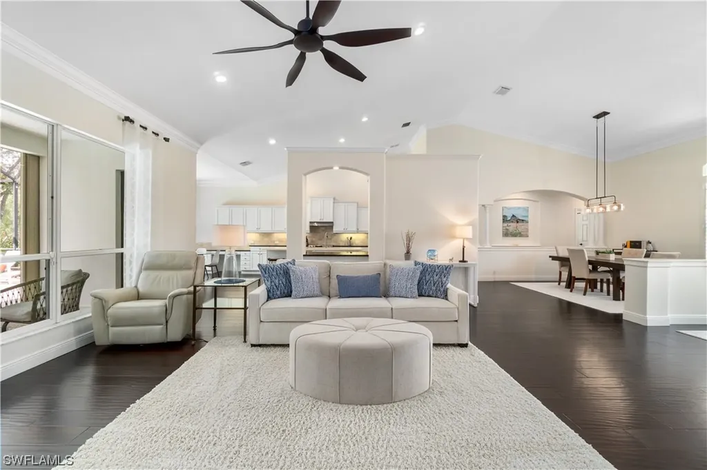 8117 Lowbank Drive Naples FL 34109