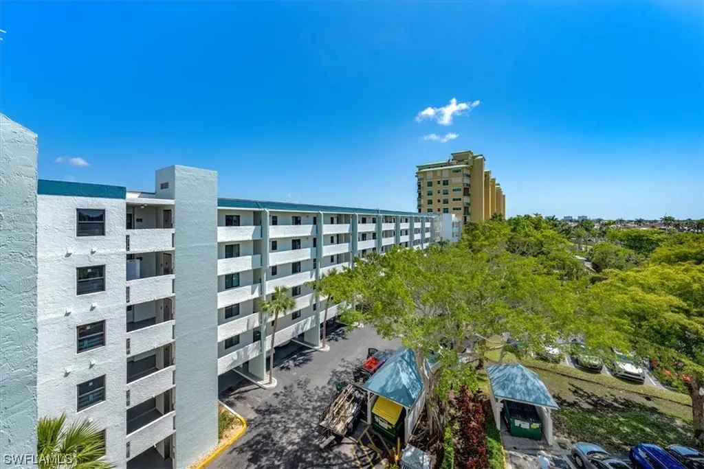 1085 Bald Eagle Drive Marco Island FL 34145