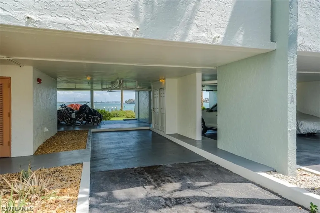1085 Bald Eagle Drive Marco Island FL 34145