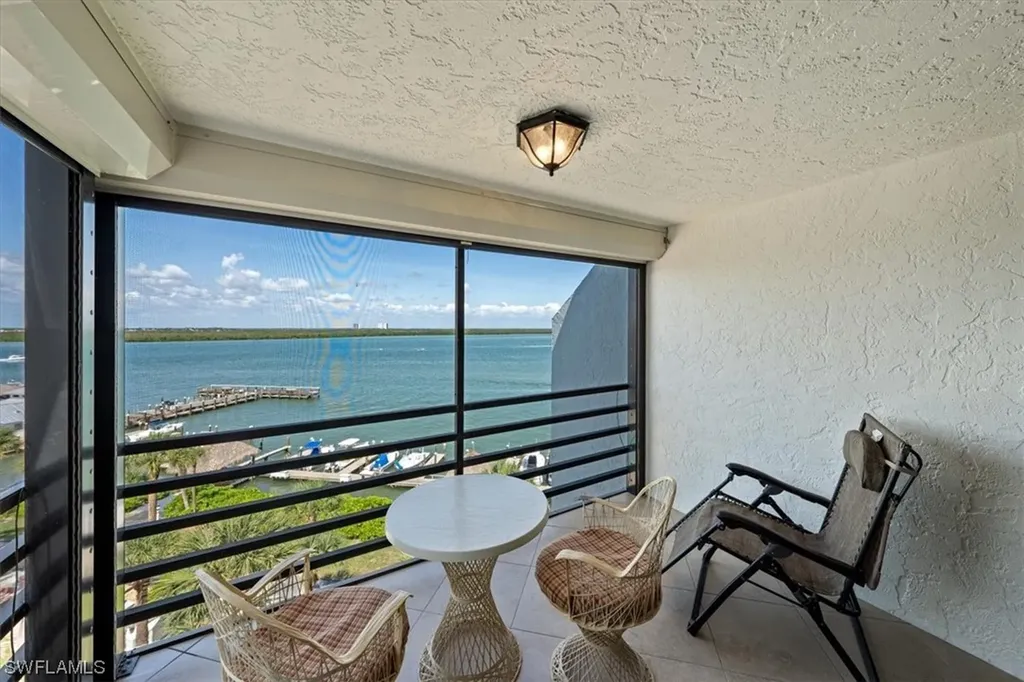 1085 Bald Eagle Drive Marco Island FL 34145