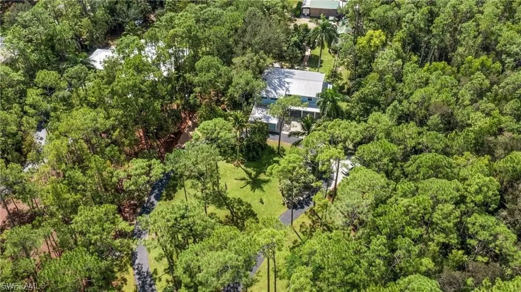 5860 Golden Oaks Lane Naples FL 34119