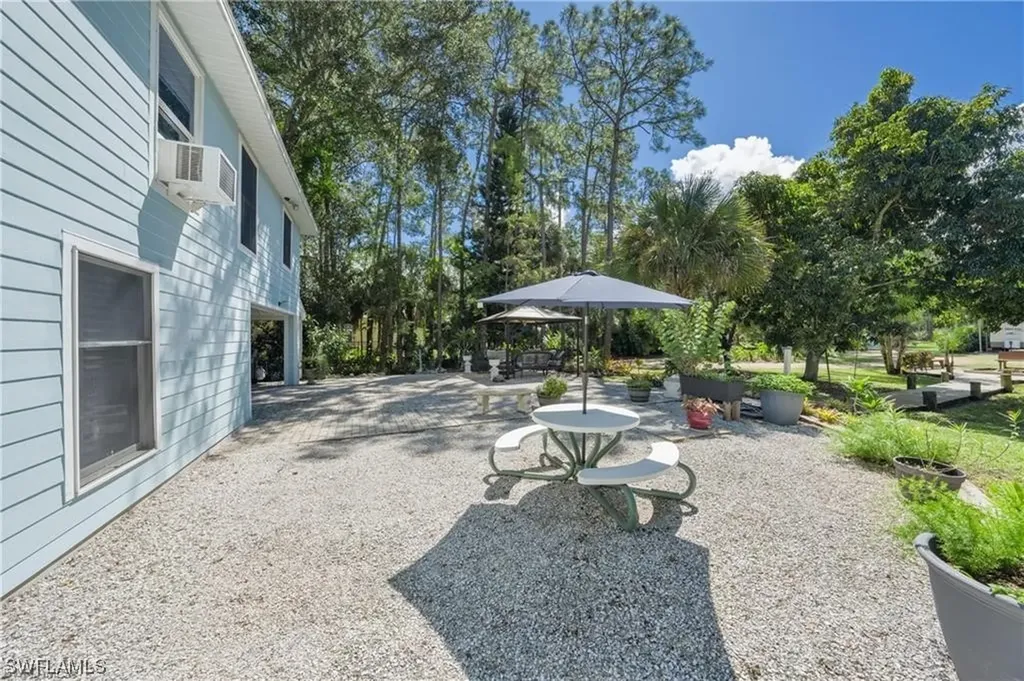 5860 Golden Oaks Lane Naples FL 34119