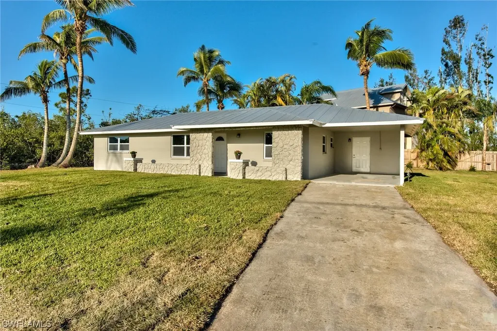 18296 Pioneer Road Fort Myers FL 33908