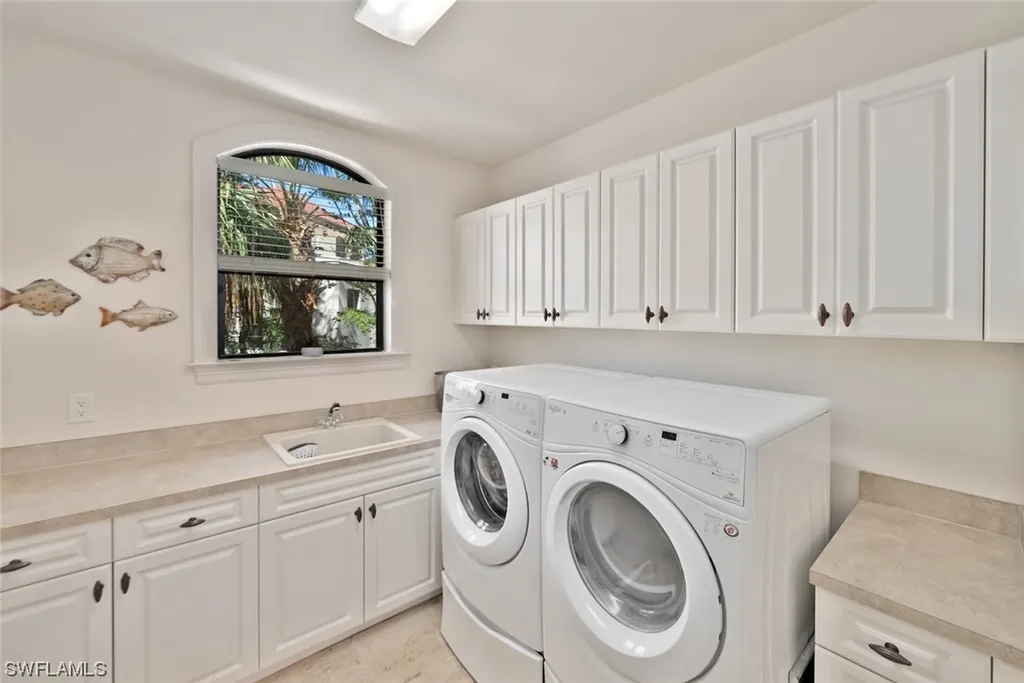 1352 Eagle Run Drive Sanibel FL 33957