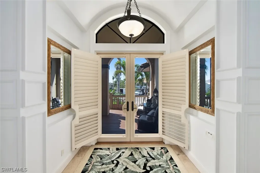 1352 Eagle Run Drive Sanibel FL 33957