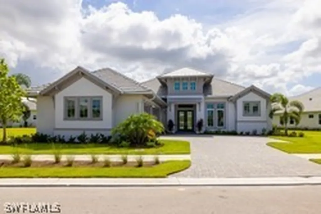 8892 Nevis Way Naples FL 34113