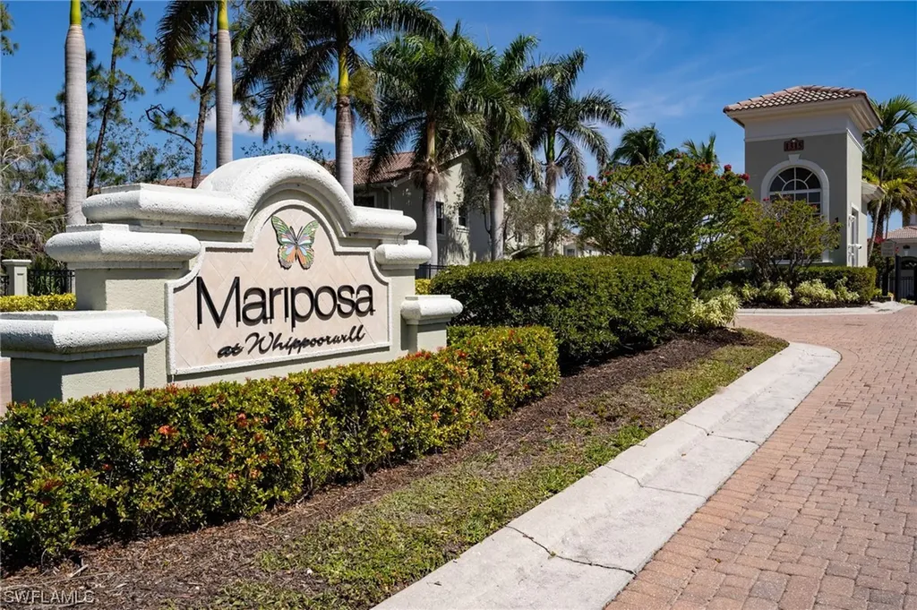 Naples FL, 1355 Mariposa Circle, Unit 6-202