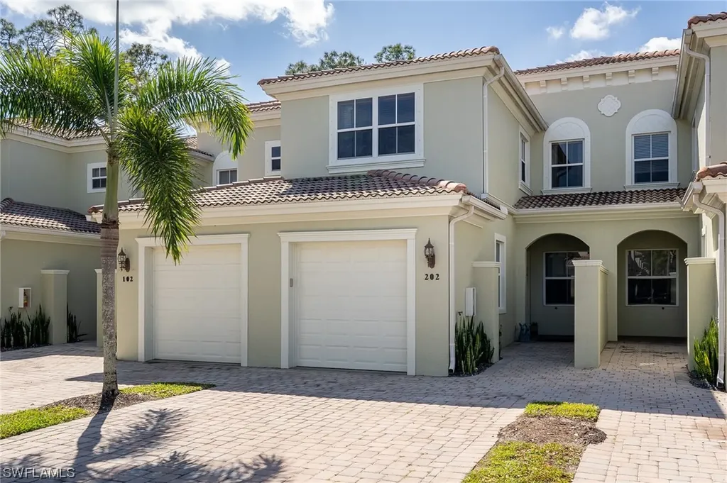 1355 Mariposa Circle Naples FL 34105
