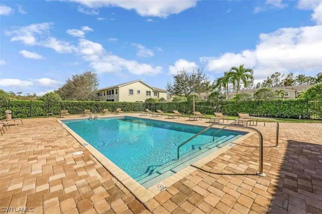 1355 Mariposa Circle Naples FL 34105